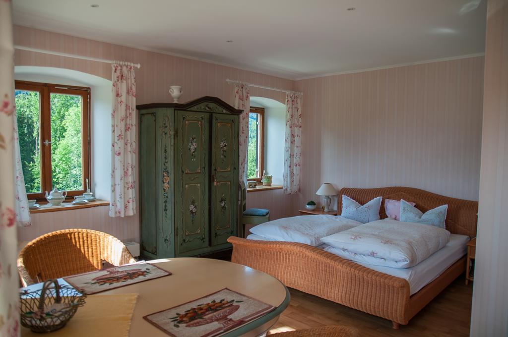 Ferienwohnung Almbauernhof Ruhpolding Zimmer foto